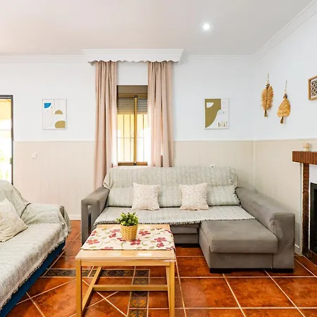 Cubo's Megan Holiday home *